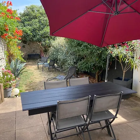 Cosy Avec Jardin Proche Centre . Apartment