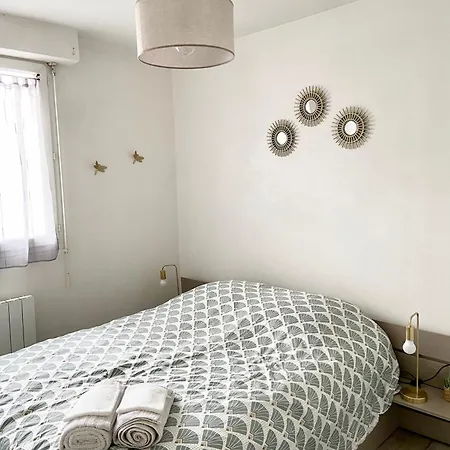 Cosy Avec Jardin Proche Centre . * La Rochelle (Charente-Maritime)