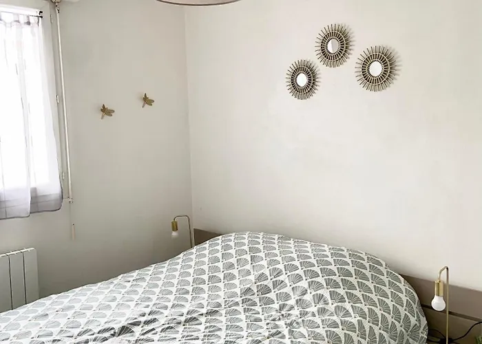 Cosy Avec Jardin Proche Centre . * Λα Ροσέλ